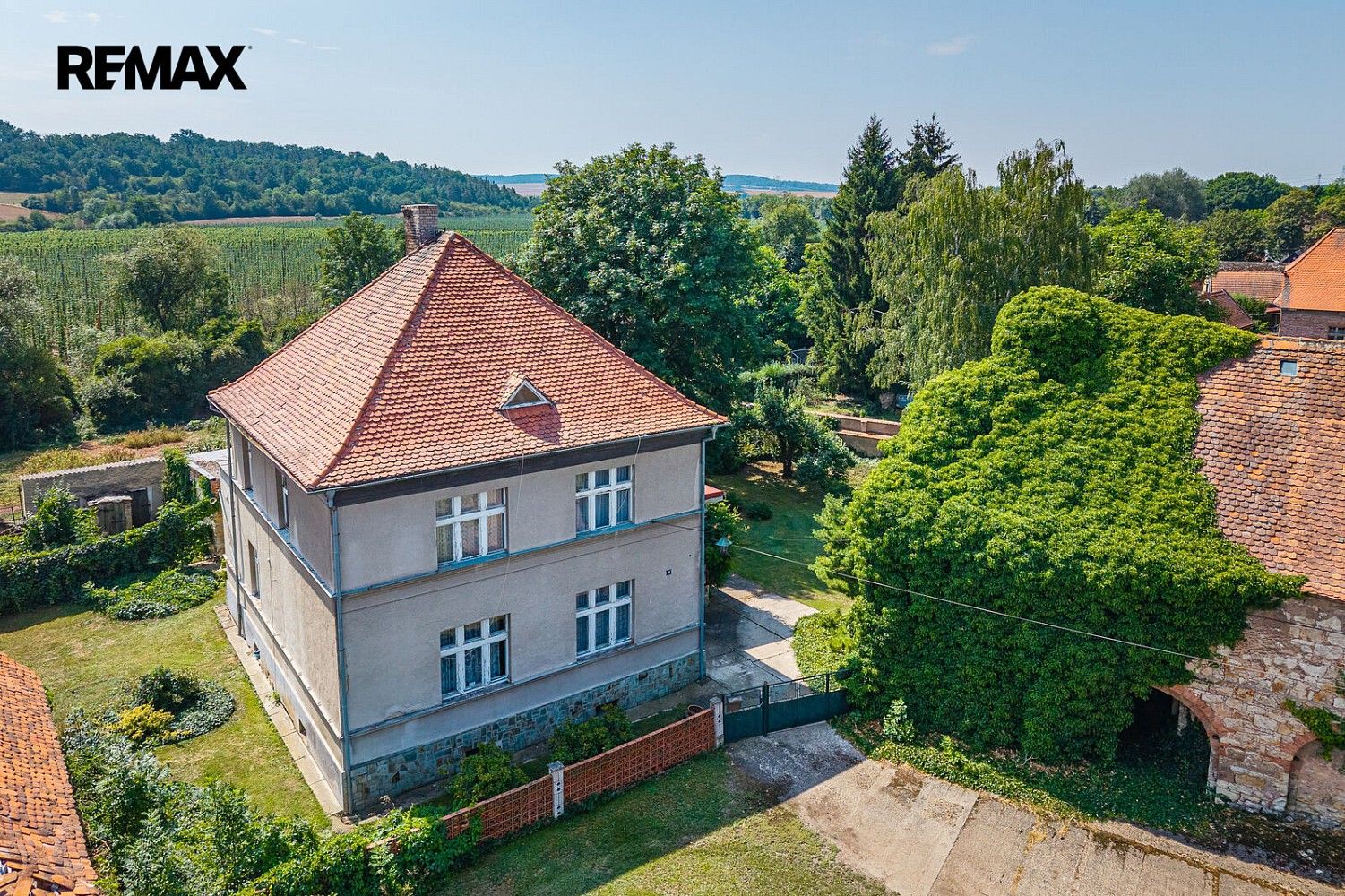 Ubytovací zařízení · 400 m² · Blšany - Liběšovice, okres Louny - 4