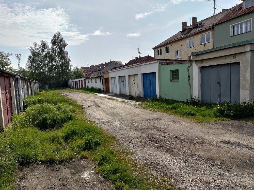 Garáže, České Budějovice, 370 01 - 1