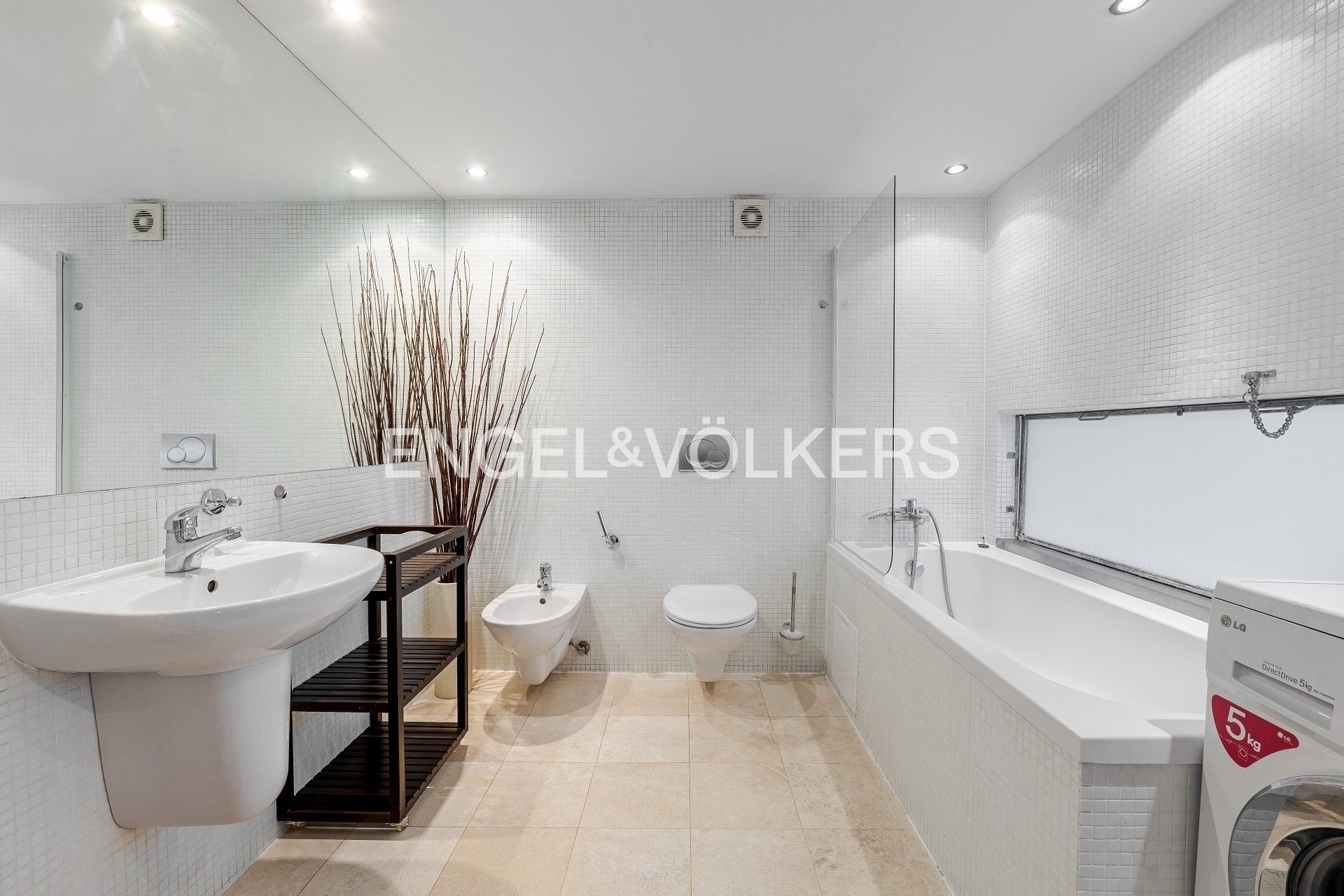 Pronájem byt 1+kk - Bartoškova 1448, Praha Nusle, 44 m² - 5