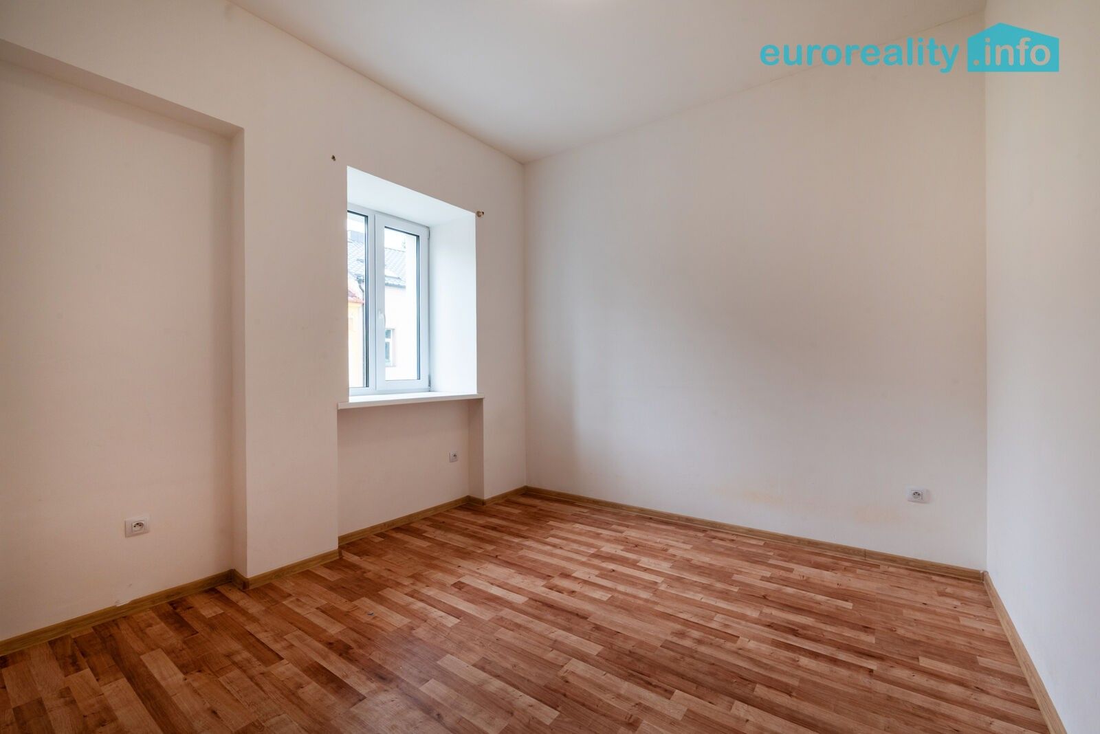 Pronájem byt 3+kk - Revoluční, Luby, 58 m² - 5