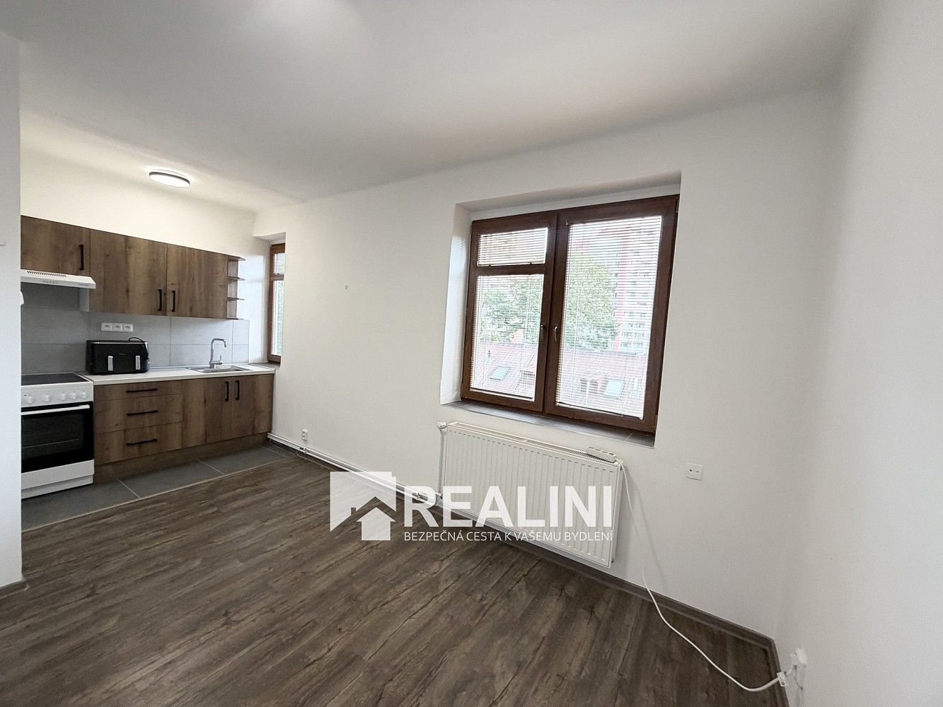 Pronájem byt 1+kk - Rudé armády, Karviná - Mizerov, 30 m² - 5