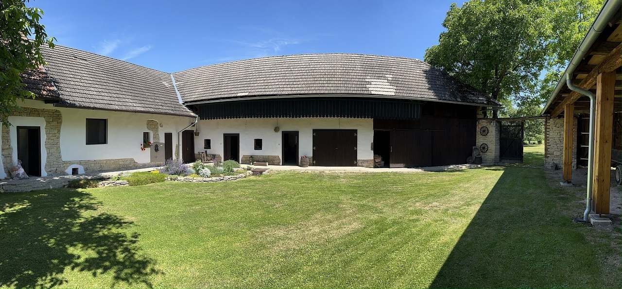 Chaty, Hluboká - Střítež u Skutče, Pardubický kraj - 2
