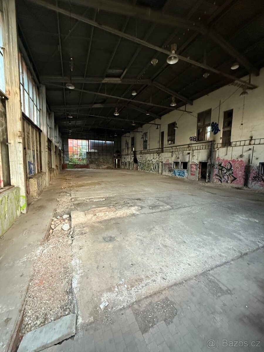 Pronájem ostatní - Praha, 143 00