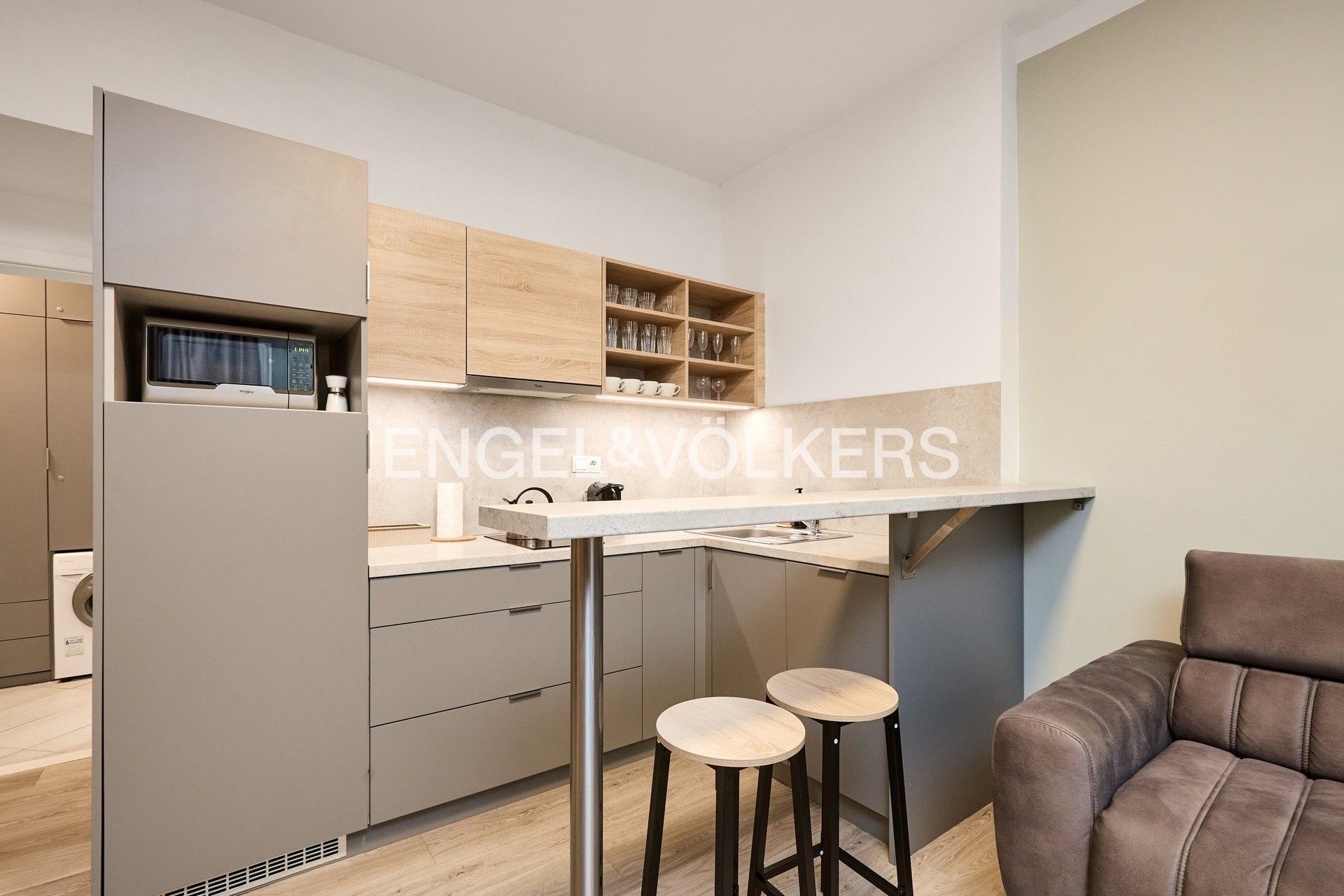 Prodej komerční - Strakonická 1856, Praha, 34 m²