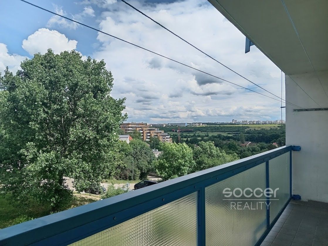 Byt 1+kk · 32 m² · Bramboříková, Praha - 3