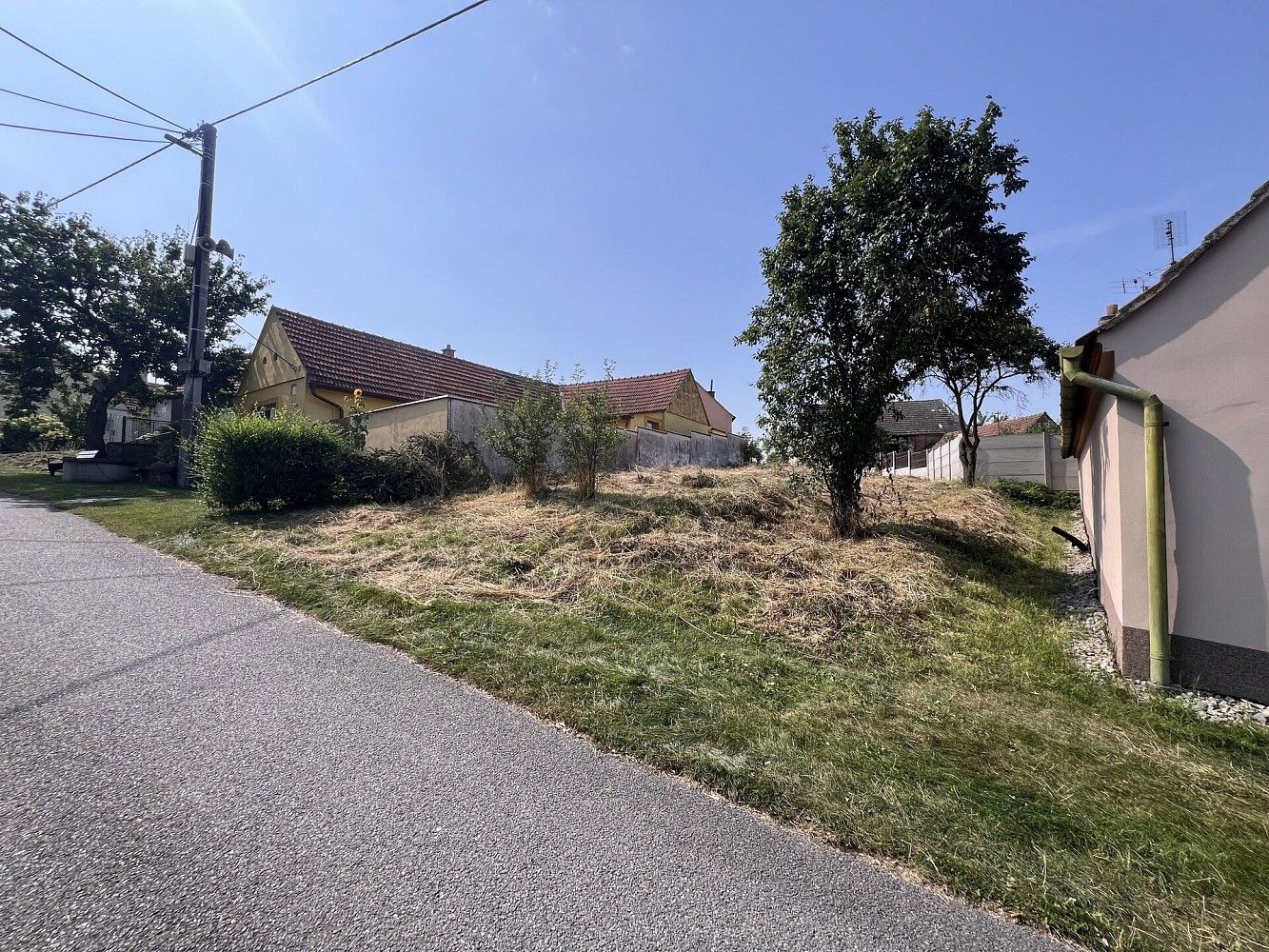 Prodej pozemek pro bydlení - Rouchovany - Šemíkovice, okres Třebíč, Kraj Vysočina - 2