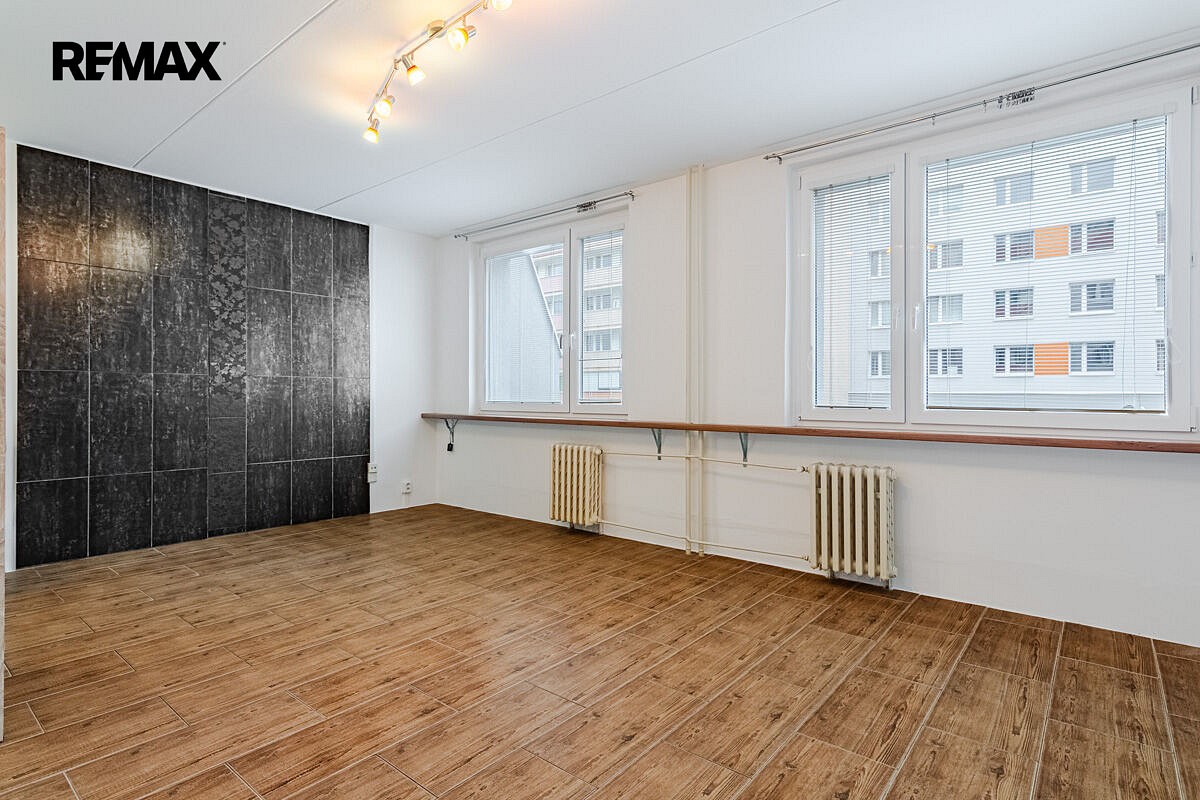 Pronájem byt 1+kk - Poděbradova, Kladno, 33 m² - 5