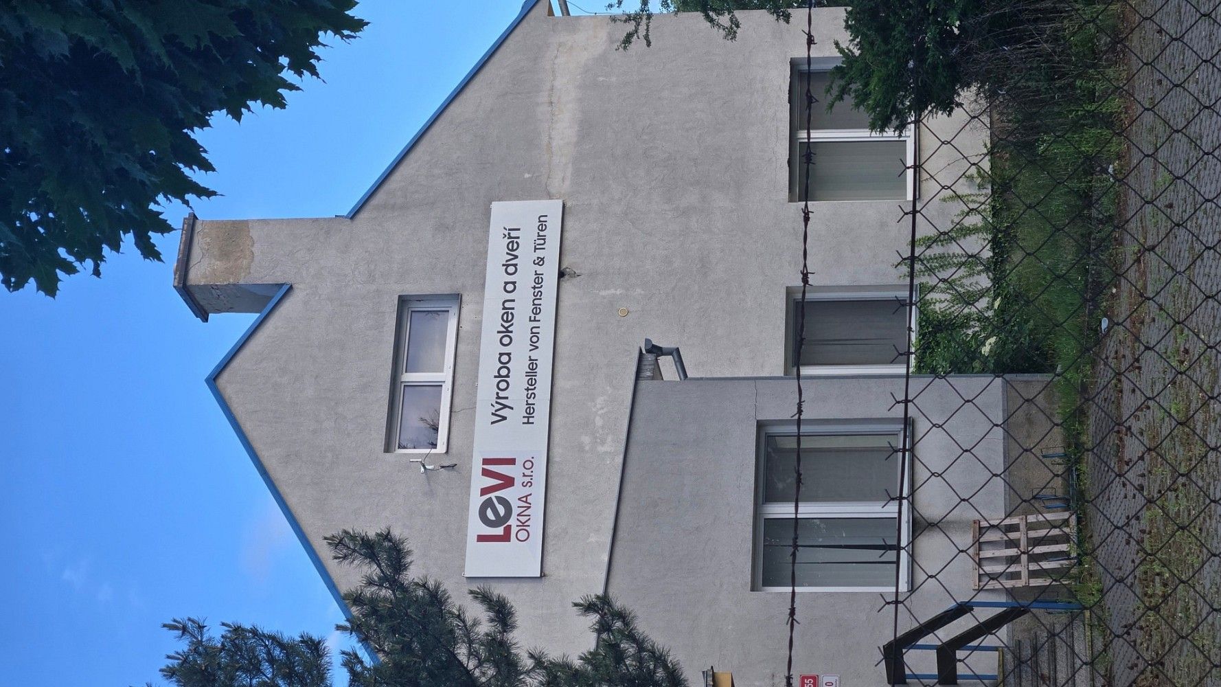 Výrobní prostory, 1 563 m²