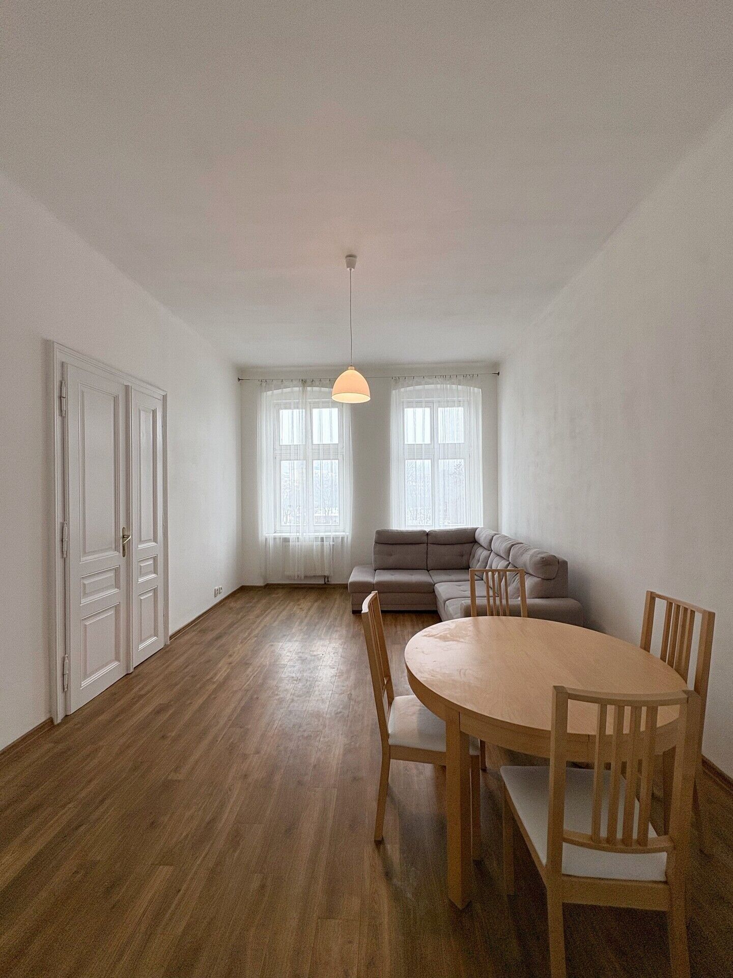3+1, náměstí Republiky, Karlovy Vary, 80 m²