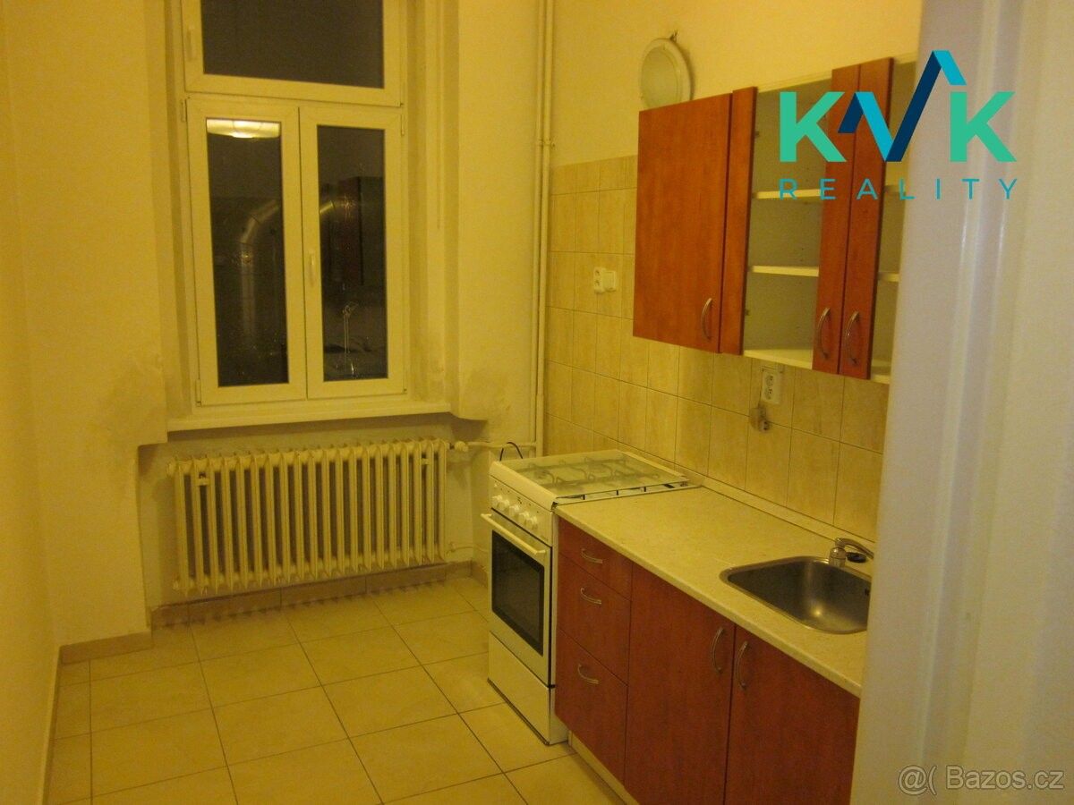 Pronájem byt - Karlovy Vary, 360 01