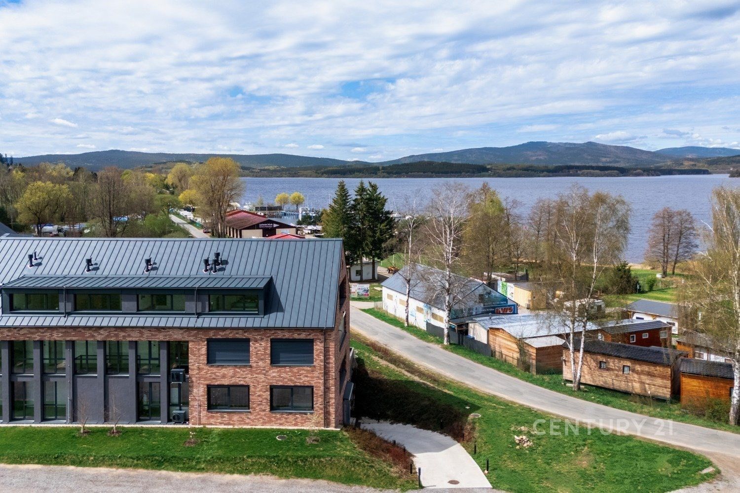 Ubytovací zařízení, Černá v Pošumaví, 99 m²