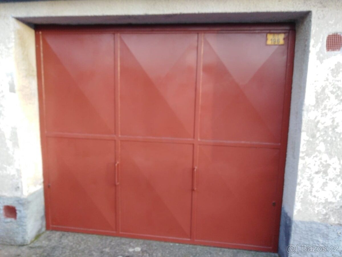 Garáže, Kolín, 280 02