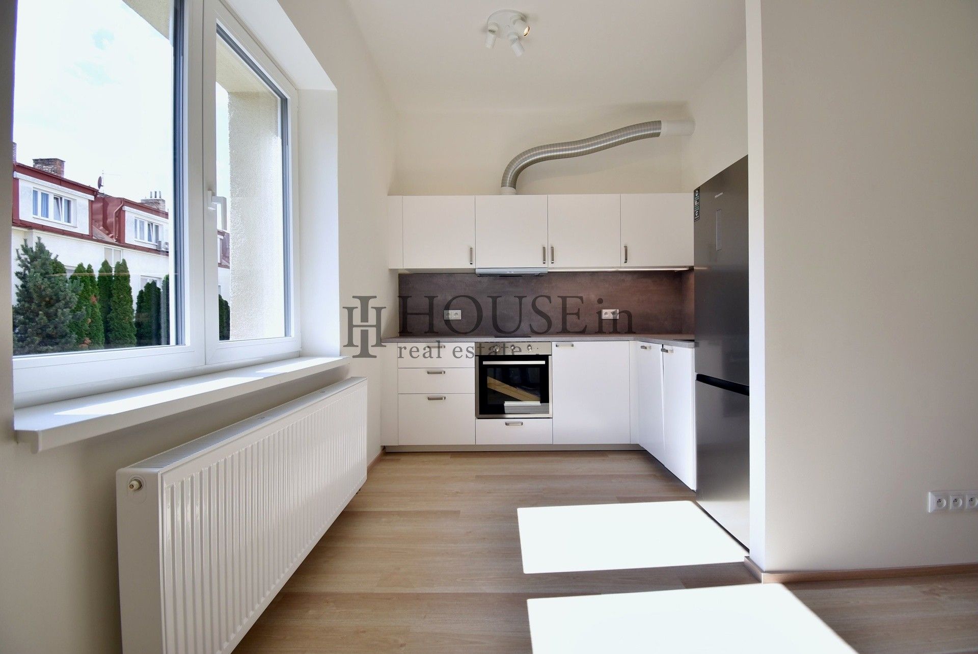2+kk, Vnější, Praha, 37 m² - 1