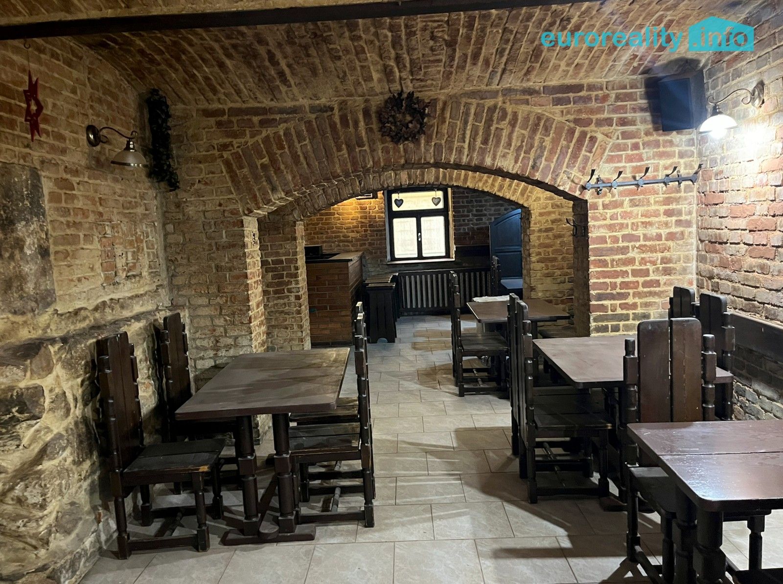 Restaurace, Hlavní třída, Mariánské Lázně, 144 m² - 2