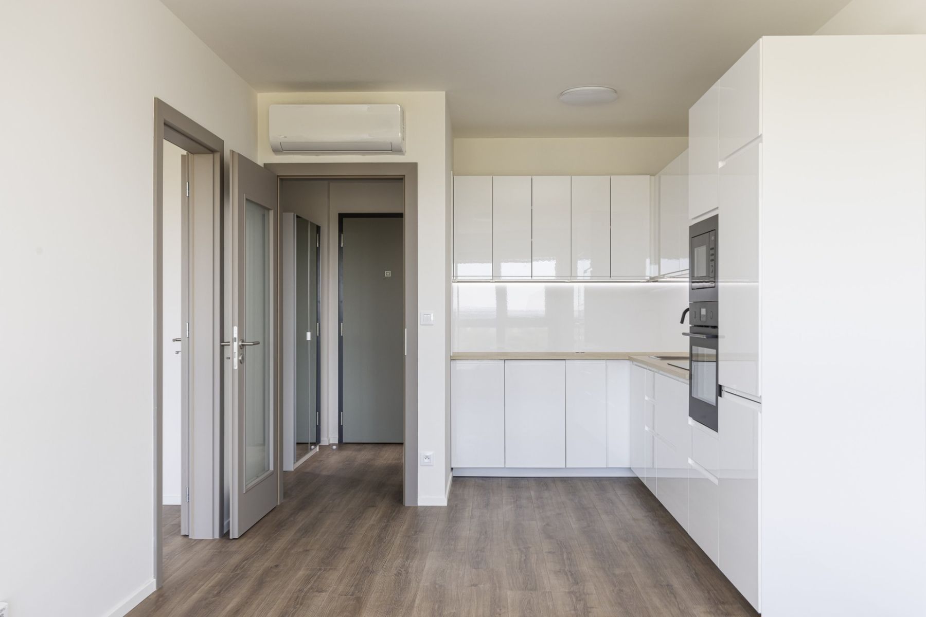 2+kk, Arnošta Valenty, Praha - Černý Most, 50 m² - 1
