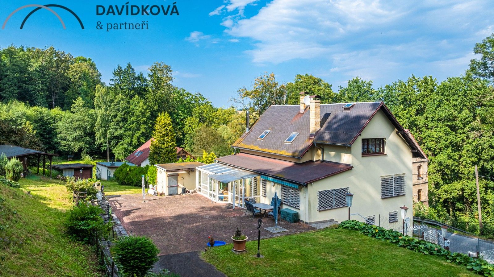 Prodej ubytovací zařízení - Chotyně, 360 m²