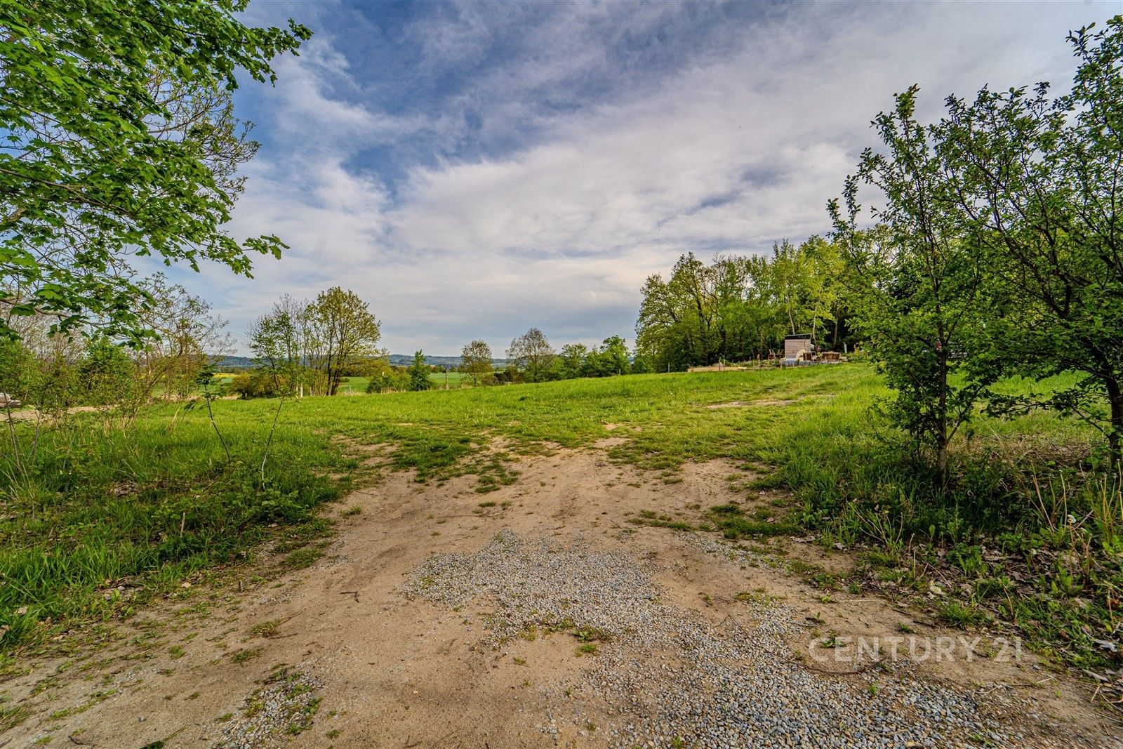 Pozemky pro bydlení, Vysoký Chlumec