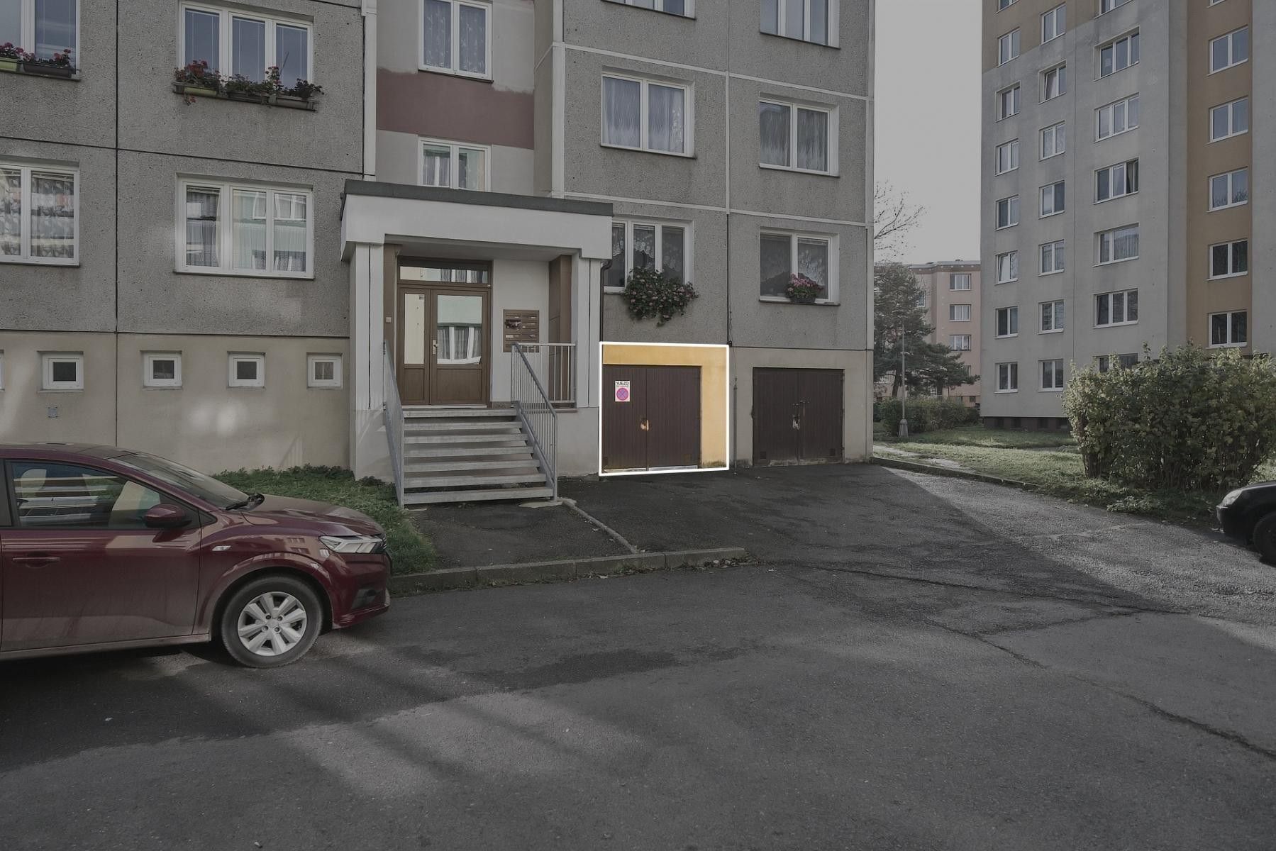 Prodej garáž - Na Chuchli, Klatovy, 41 m²