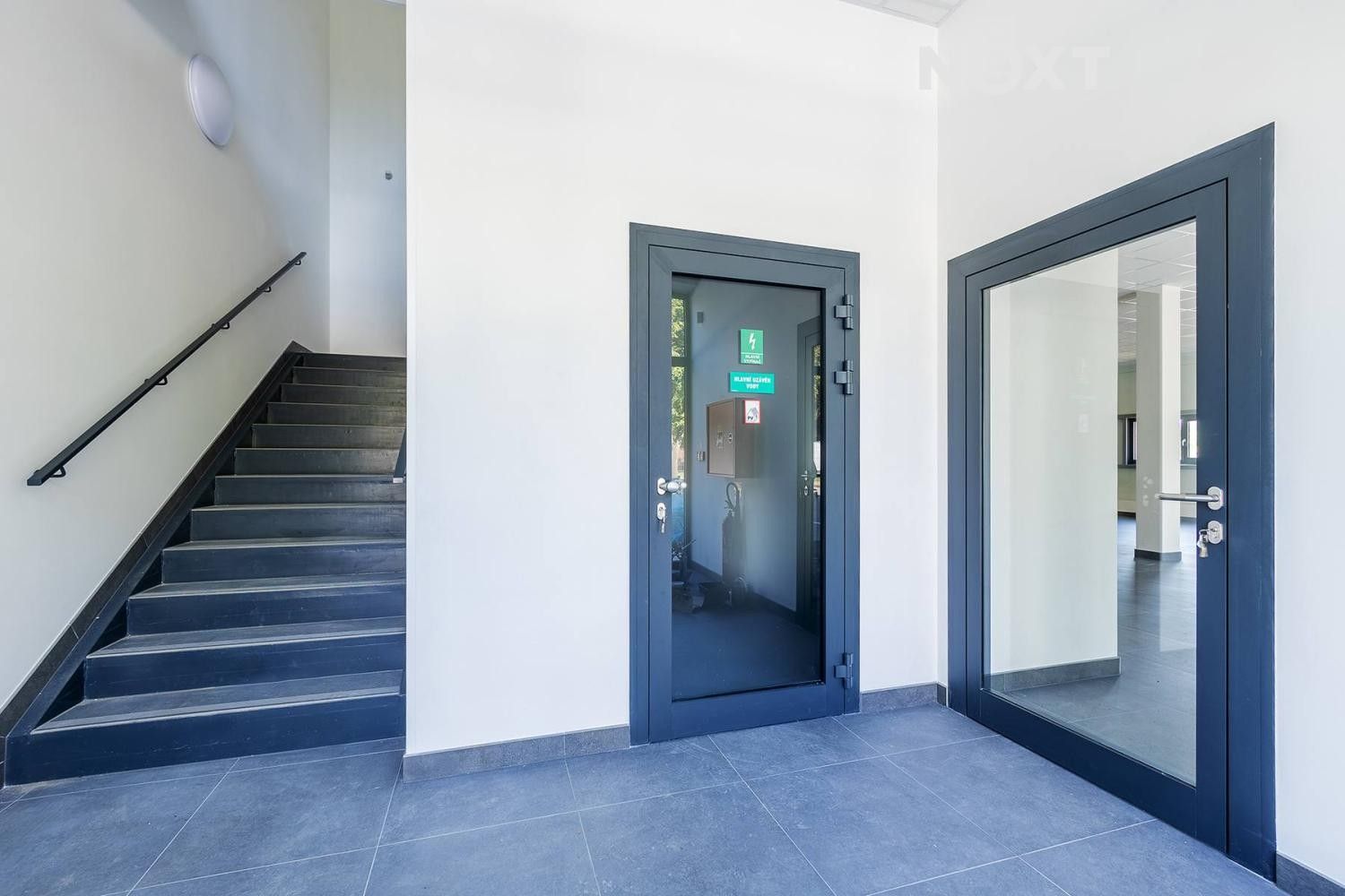 Pronájem kancelář - Milovice, 140 m²