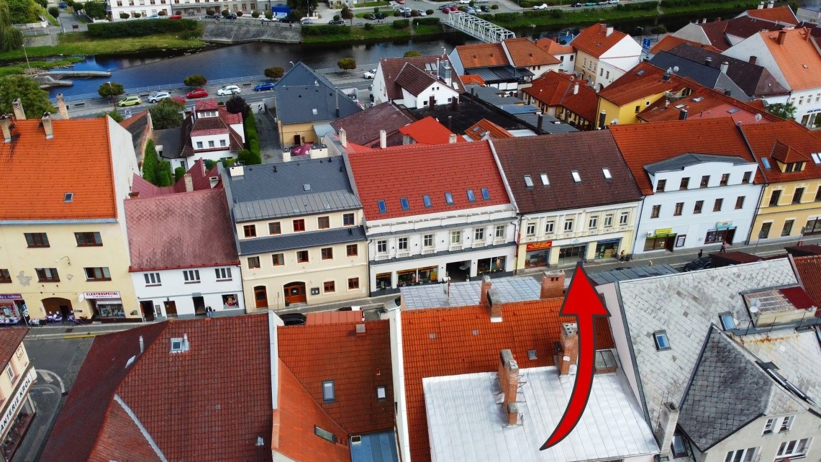 Obchodní prostory · 1 250 m² · náměstí Svobody 1, Sušice I - 3