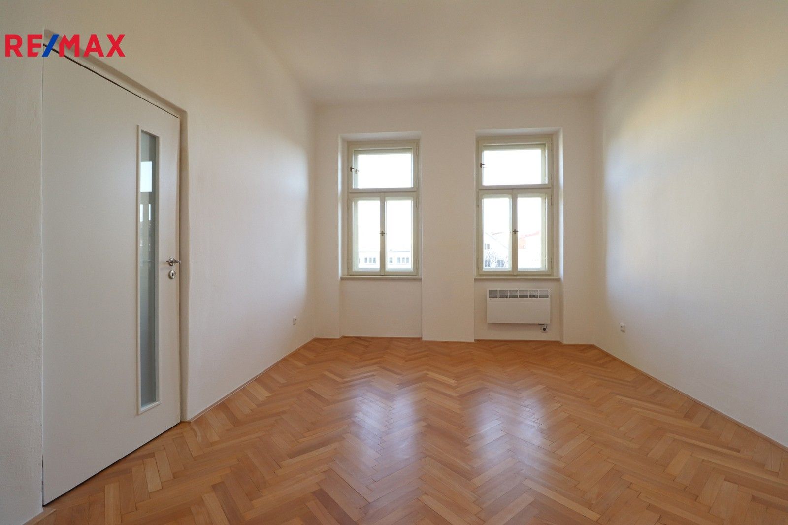 Pronájem byt 2+1 - Oldřichova 528, Praha, 43 m²