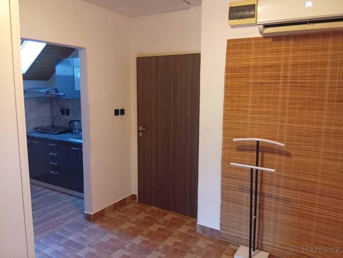 Byty, Chroustovice, 538 63