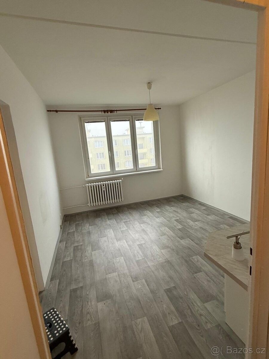 Pronájem byt - Cheb, 350 02