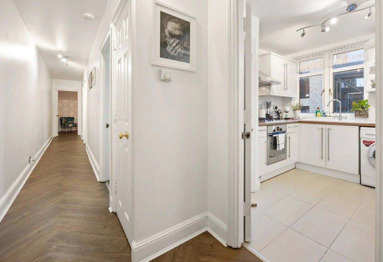 Pronájem byt 2+kk - Kapitulská 166/8, Praha, 85 m² - 5