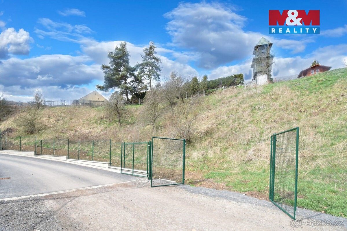 Prodej pozemek pro bydlení - Komárov u Hořovic, 267 62