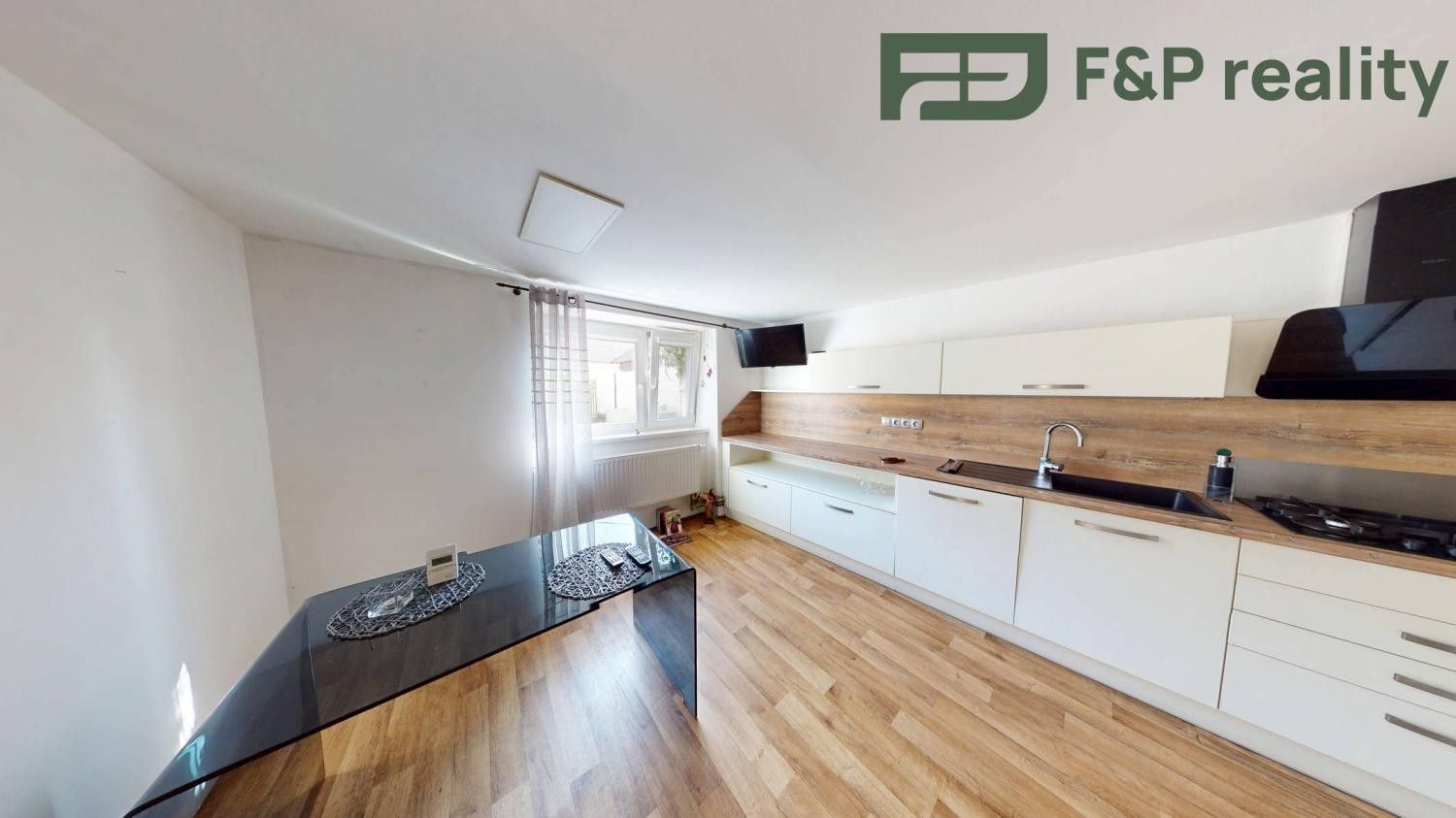 Prodej rodinný dům - Komenského, Žleby, 215 m² - 5