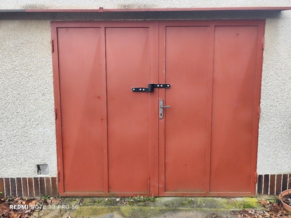 Garáže, Plzeň, 312 00