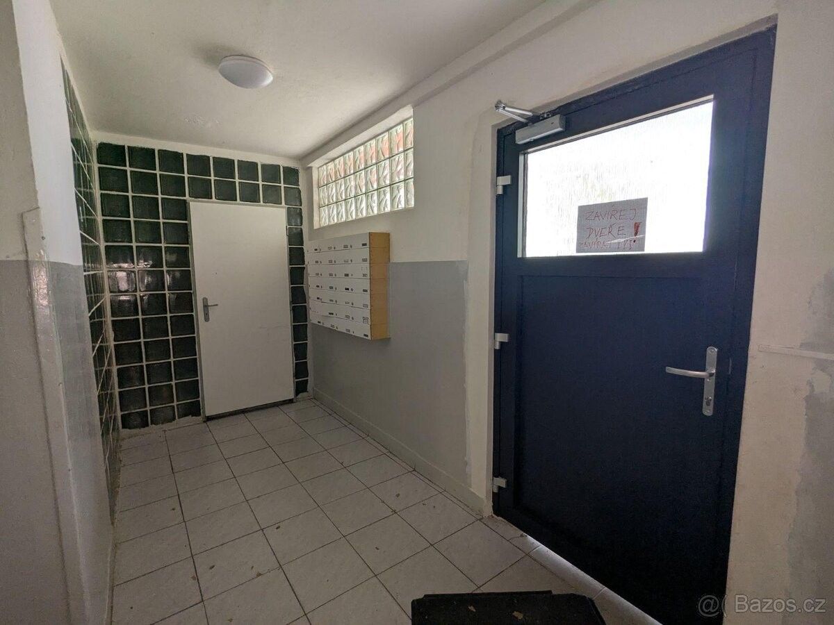 Pronájem byt - Obrnice, 435 21