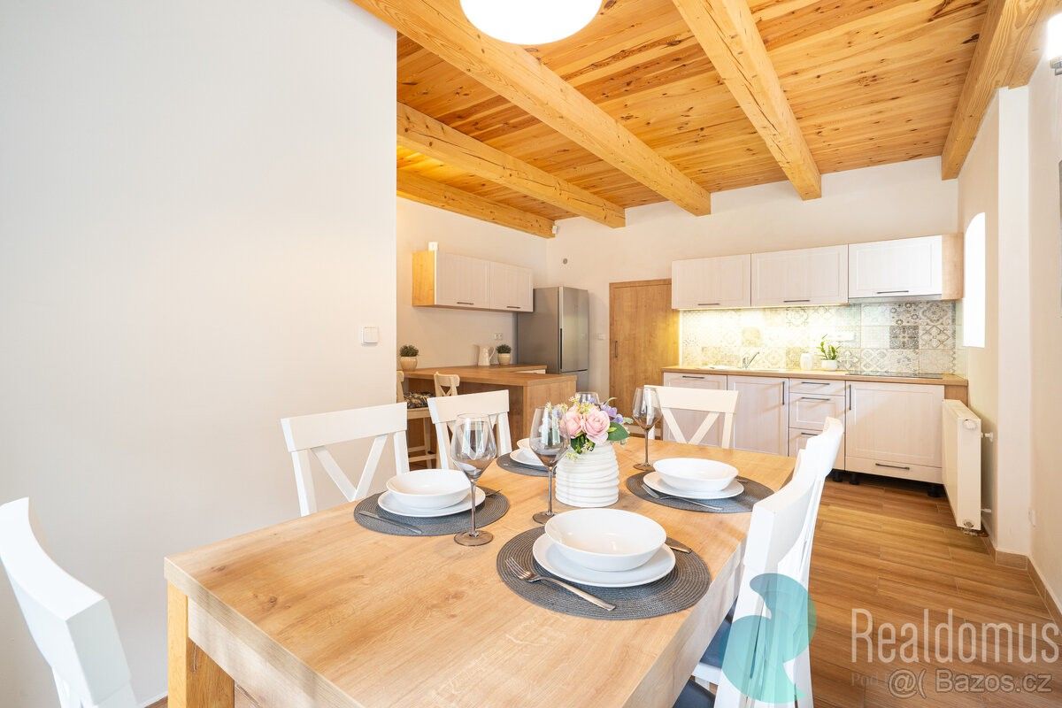 Restaurace, Rožmberk nad Vltavou, 382 18