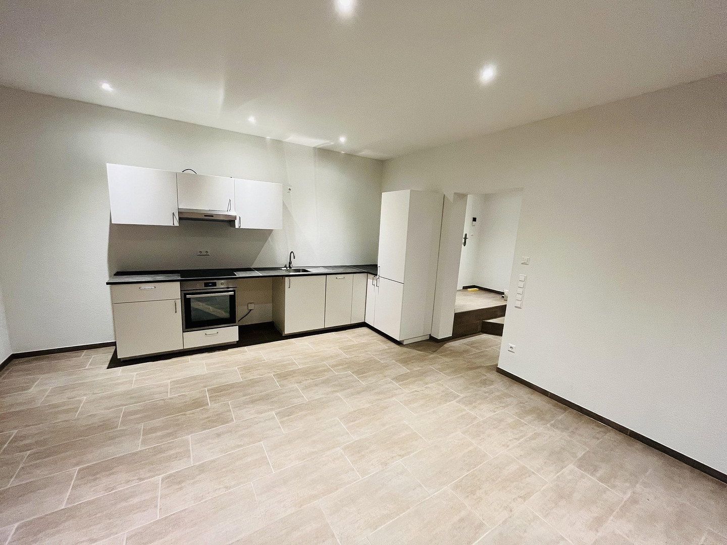 Pronájem byt 2+1 - Reinsburgstraße 65 Stuttgart West Baden-Württemberg 70178, 52 m² - 5
