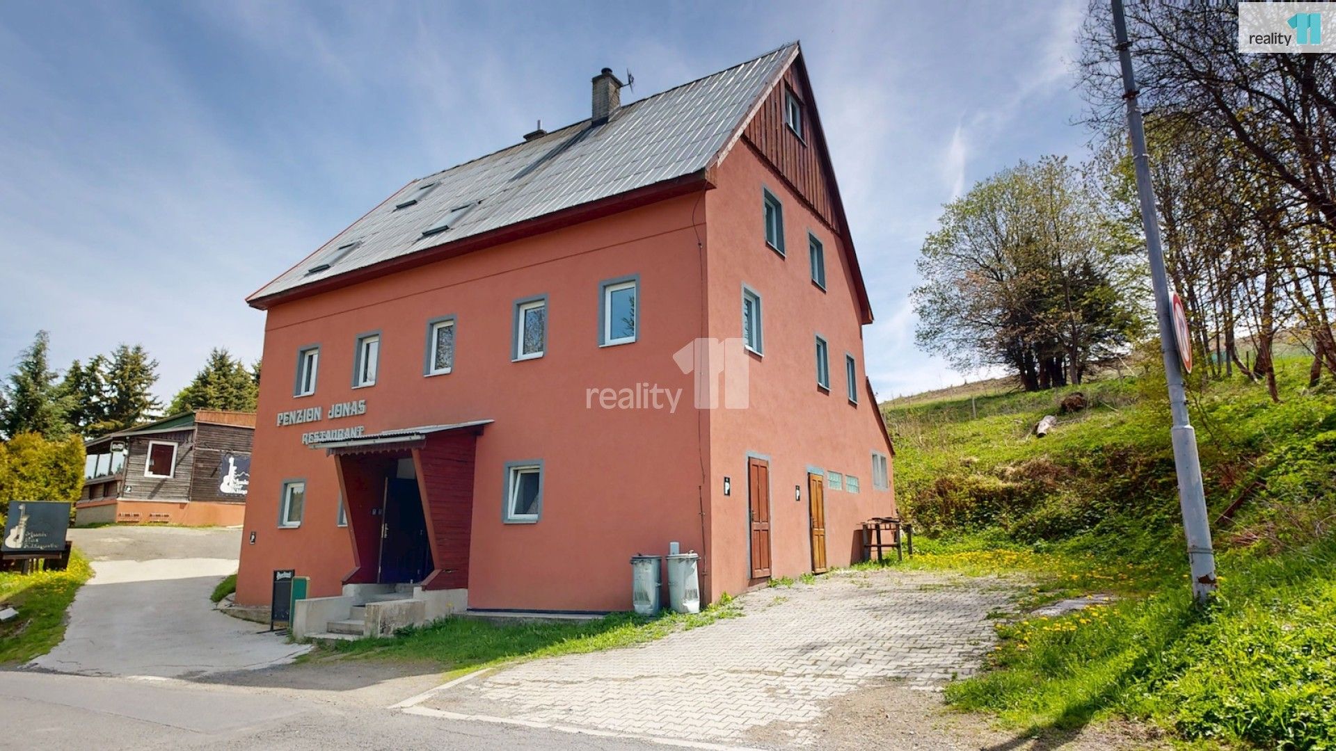 Ubytovací zařízení, Loučná, Loučná pod Klínovcem, 370 m²