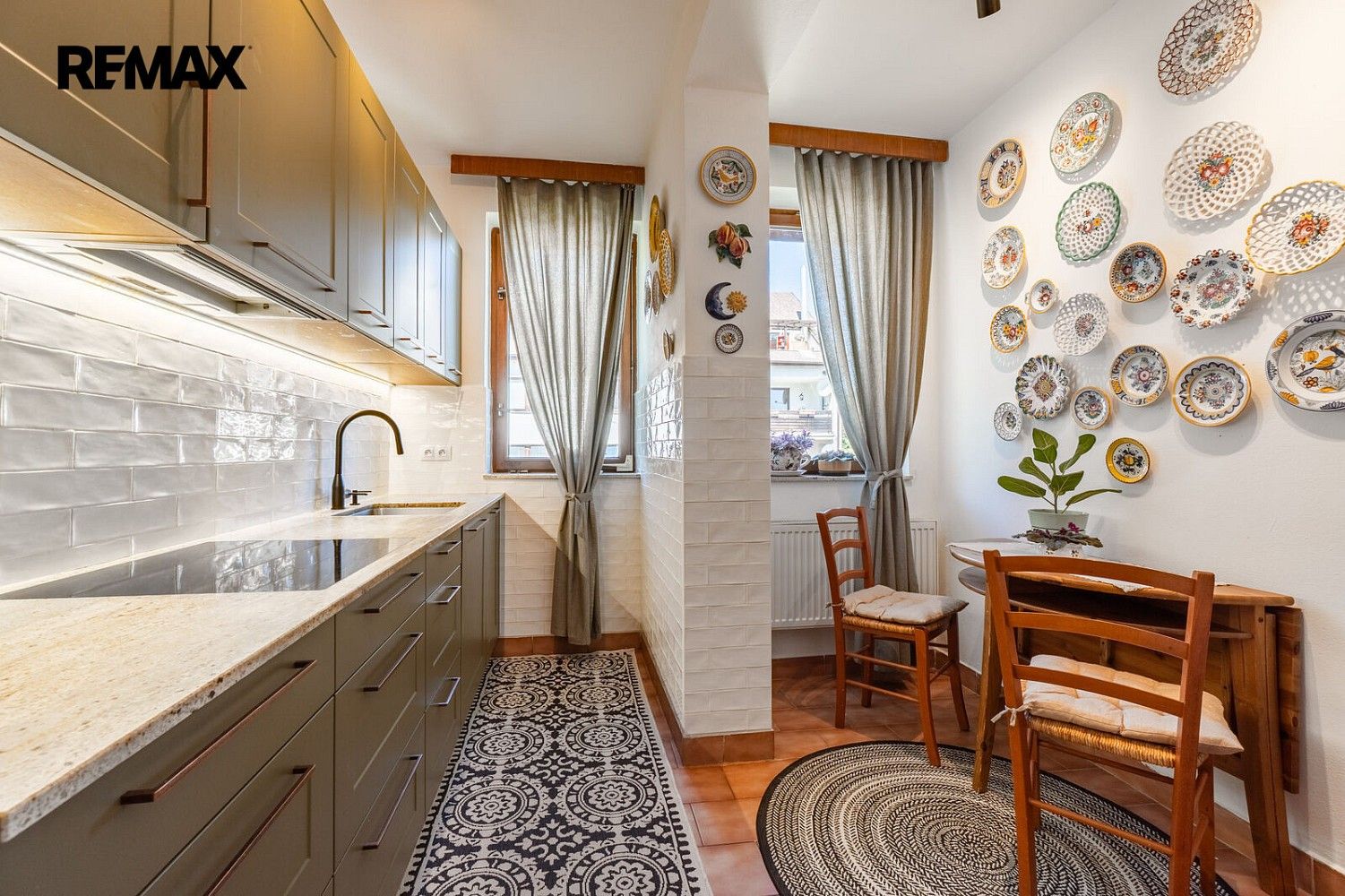 3+1, Hvozdnice, okres Praha-západ, Středočeský kraj, 83 m² - 1