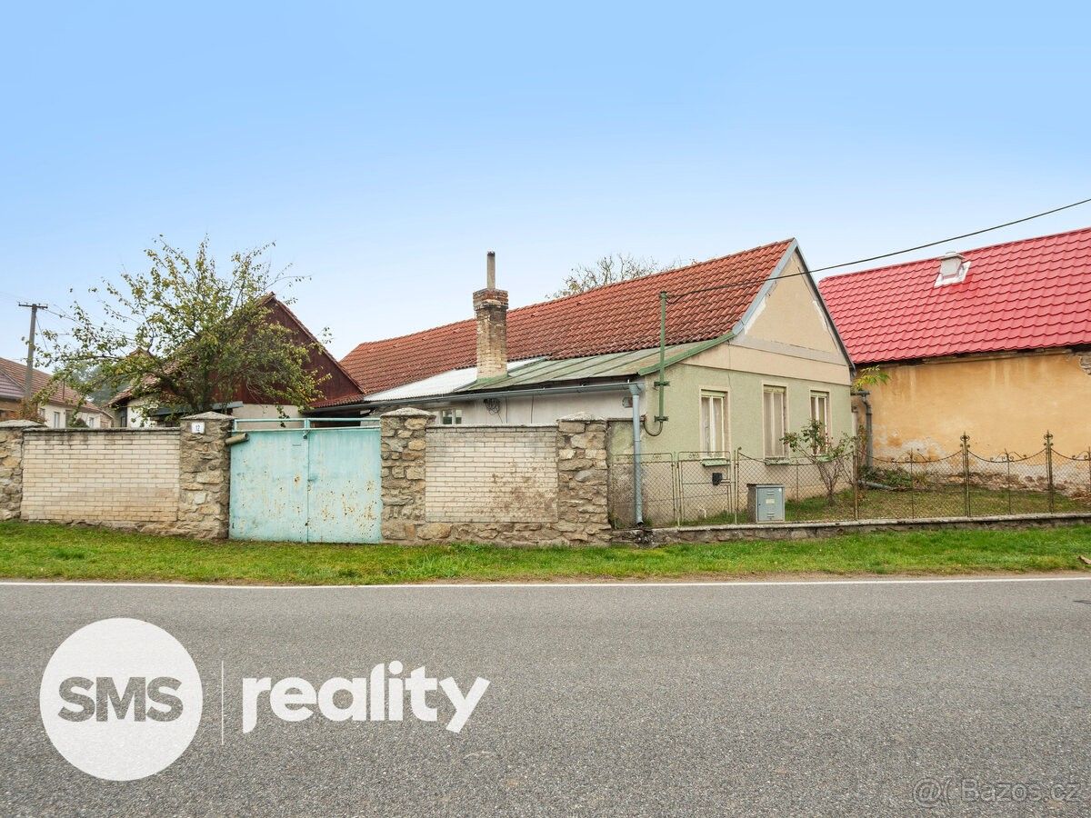 Rodinné domy, Rouchovany, 675 57