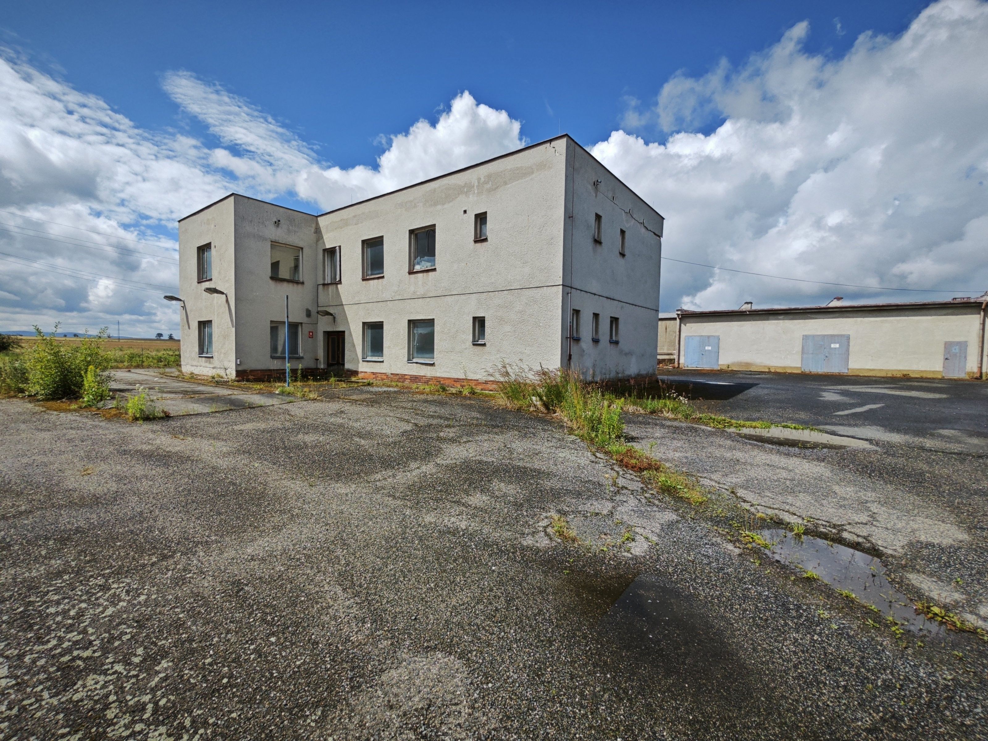 Prodej sklad - Ve Dvorech, Cheb, 11 030 m²