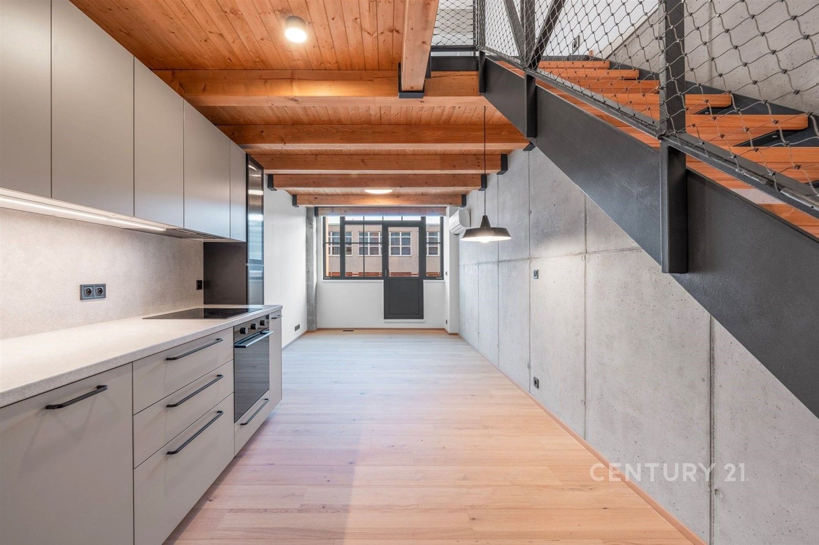 3+kk, Kolbenova, Praha, 66 m²