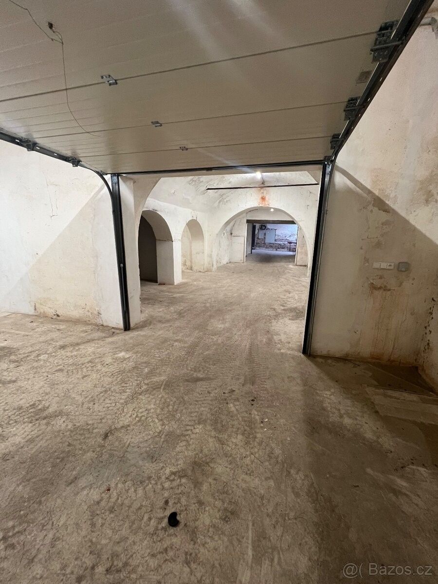 Sklady, Třešť, 589 01