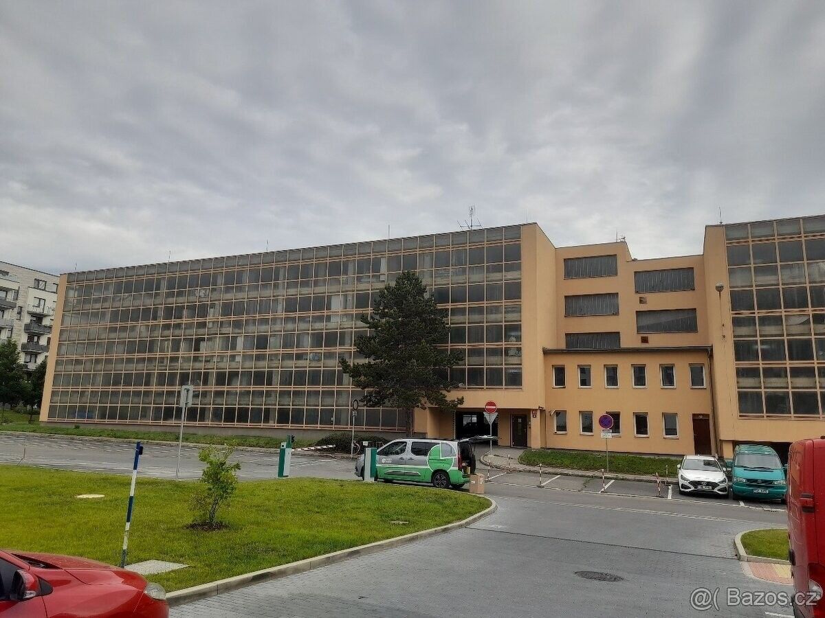 Pronájem garáž - Praha, 198 00