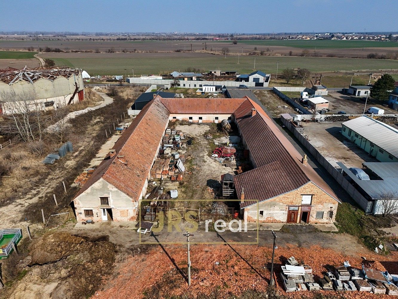 Sklad, 1 271 m²