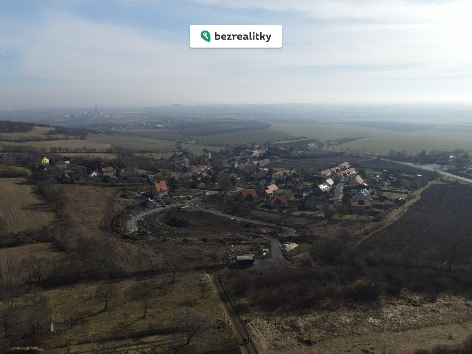 Pozemek pro bydlení · Jenčice - 3