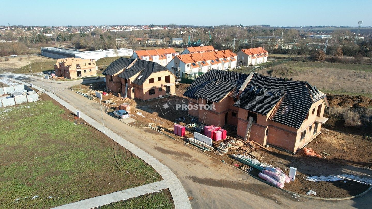 1+kk, U zastávky, Nučice, 32 m²