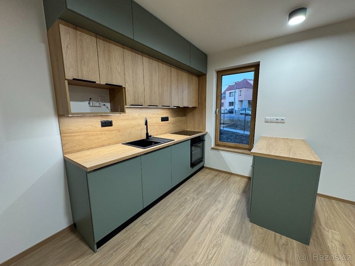 Byty, Vlkoš u Kyjova, 696 41