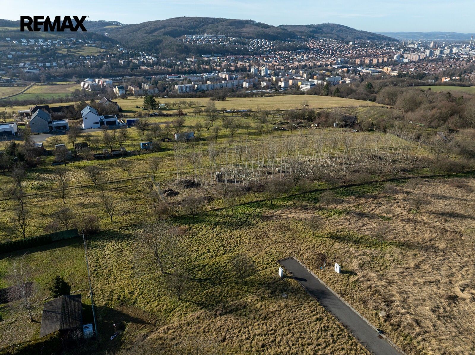 Pozemek pro bydlení · 749 m² · Zlín - 4