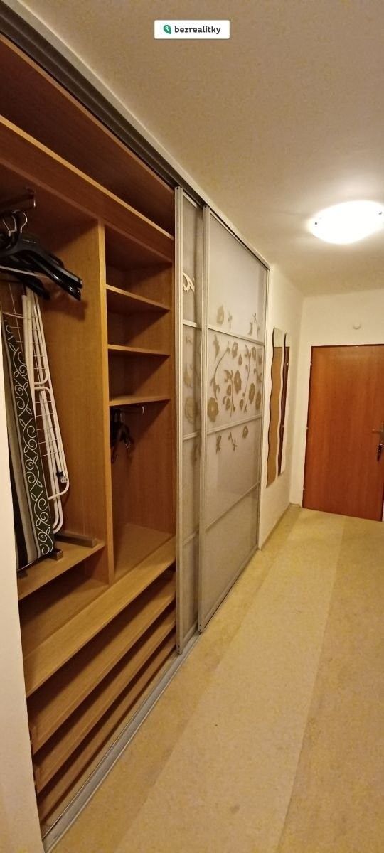 2+1, 28. pluku 241, Praha Vršovice, 60 m² - 1