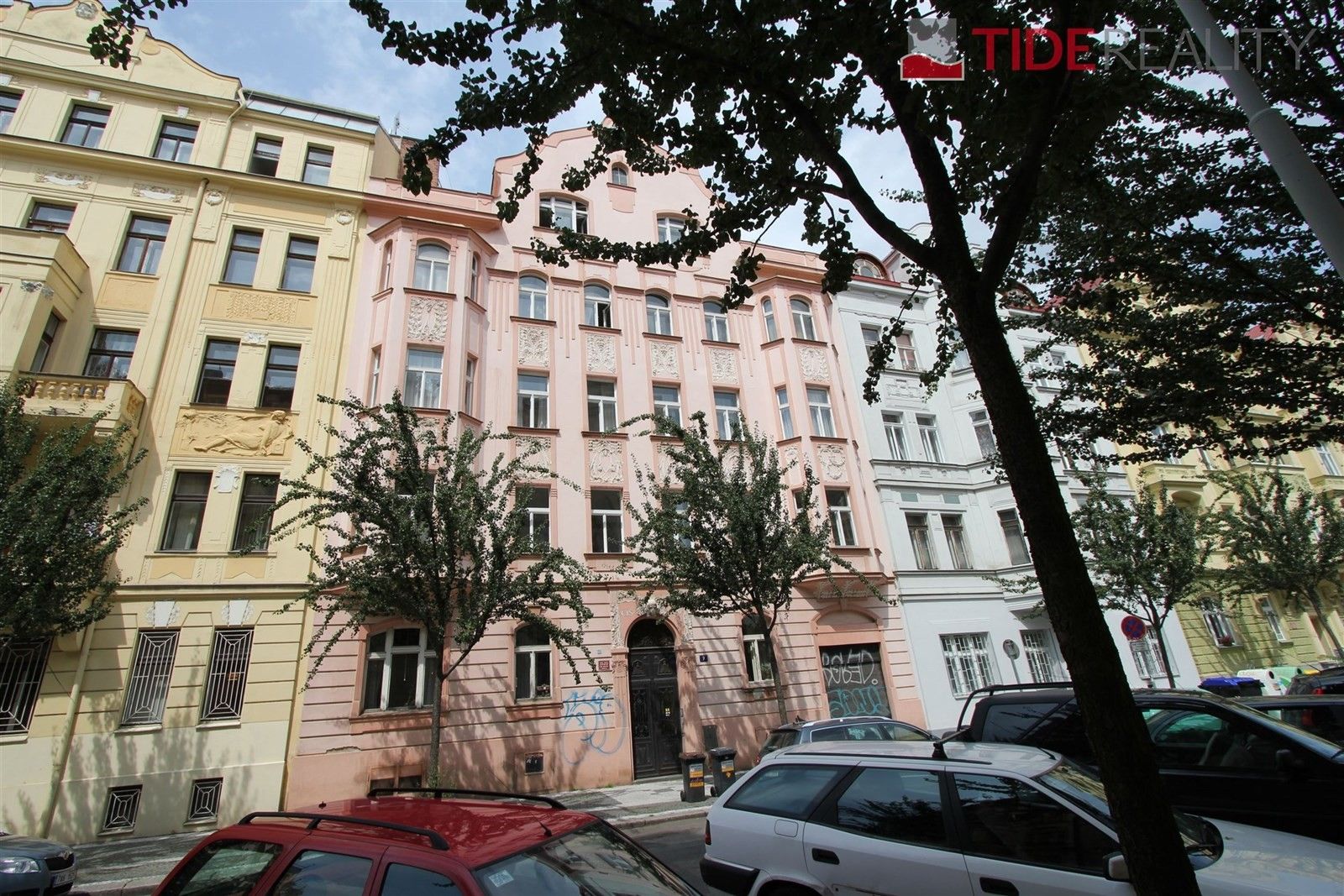 3+1, Krkonošská, Praha, 120 m²