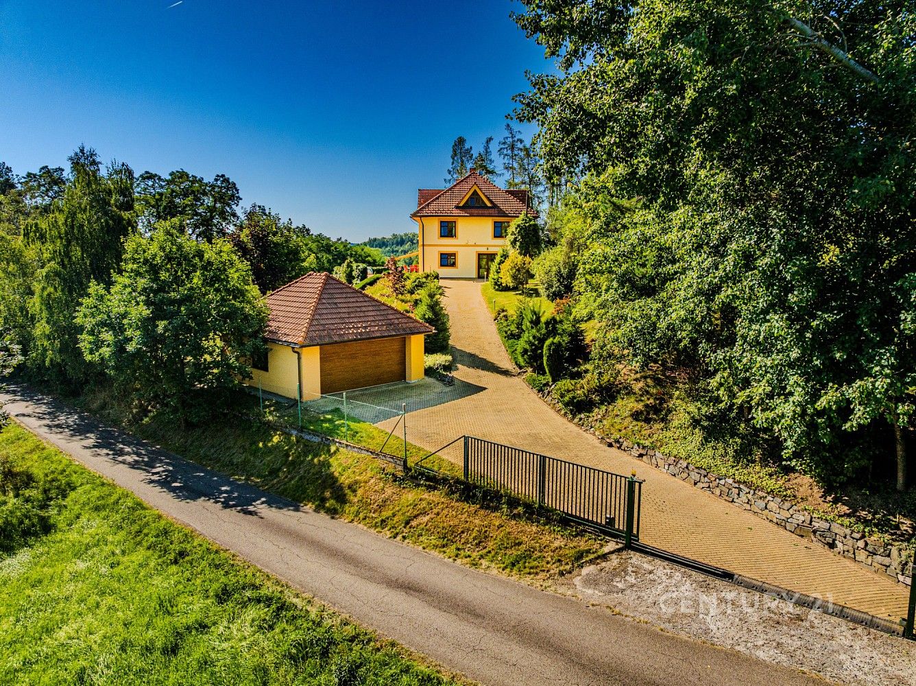 Rodinné domy, Sázava, okres Benešov, Středočeský kraj, 327 m² - 2