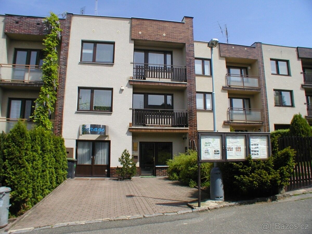 Byty, Jesenice, 149 00